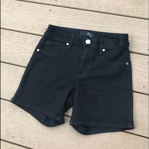 NWOT 1822 Denim Black Shorts